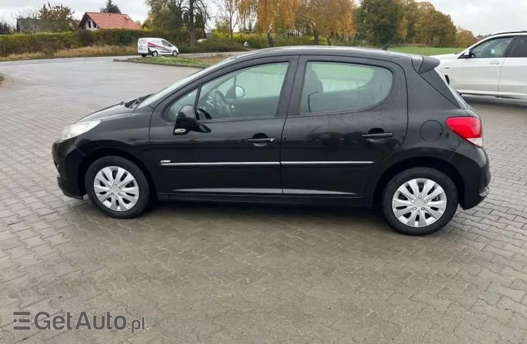 PEUGEOT 207 