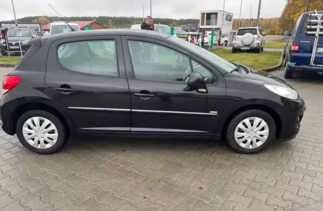 PEUGEOT 207 