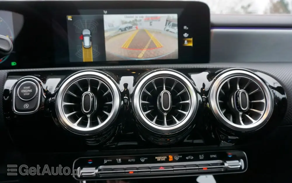 MERCEDES-BENZ CLA 220 d AMG Line 8G-DCT