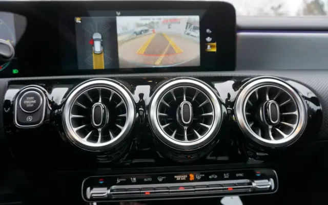 MERCEDES-BENZ CLA 220 d AMG Line 8G-DCT