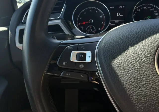 VOLKSWAGEN Touran 1.5 TSI EVO Comfortline DSG