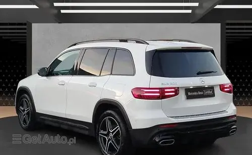 MERCEDES-BENZ GLB 