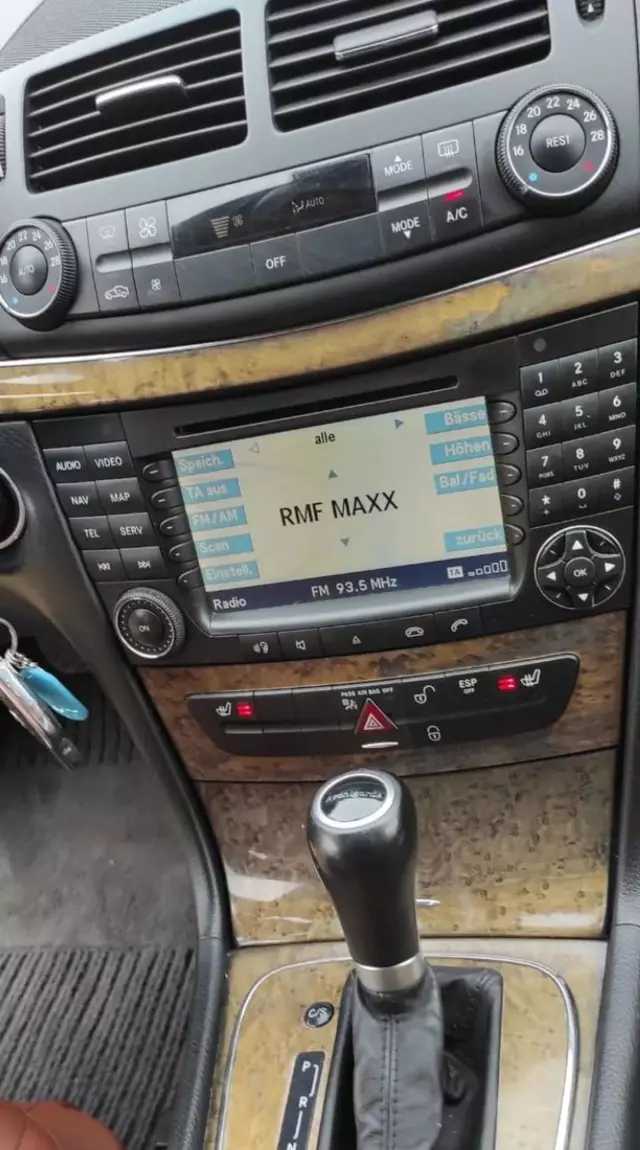 MERCEDES-BENZ Klasa E 