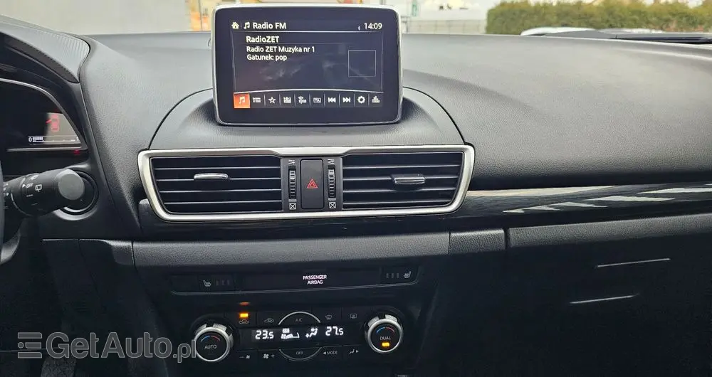 MAZDA 3 SKYACTIV-G 120 Exclusive-Line