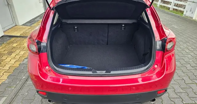 MAZDA 3 SKYACTIV-G 120 Exclusive-Line