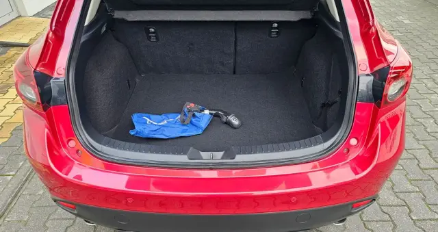 MAZDA 3 SKYACTIV-G 120 Exclusive-Line