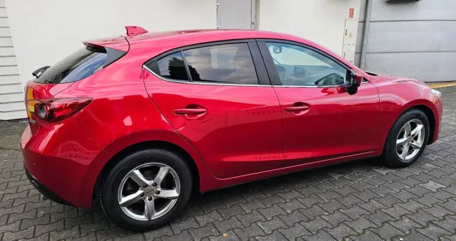 MAZDA 3 SKYACTIV-G 120 Exclusive-Line