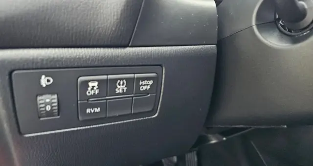 MAZDA 3 SKYACTIV-G 120 Exclusive-Line