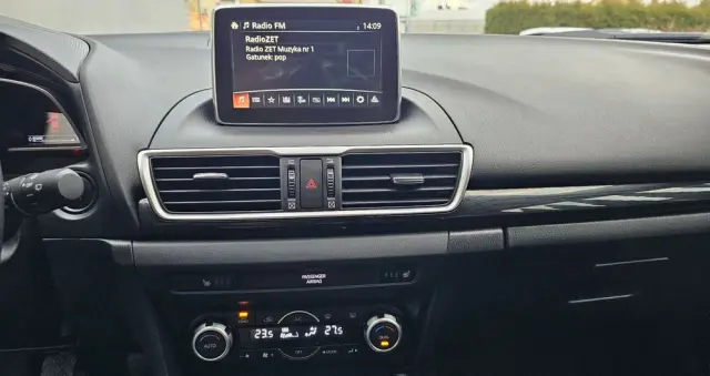 MAZDA 3 SKYACTIV-G 120 Exclusive-Line