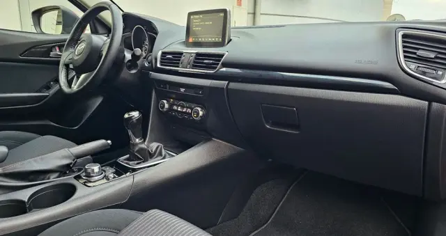 MAZDA 3 SKYACTIV-G 120 Exclusive-Line