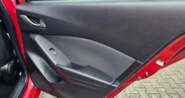 MAZDA 3 SKYACTIV-G 120 Exclusive-Line