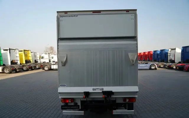 RENAULT MASTER  / KONTENER 4,25 M / WINDA DHOLLANDIA / SPROWADZONY 