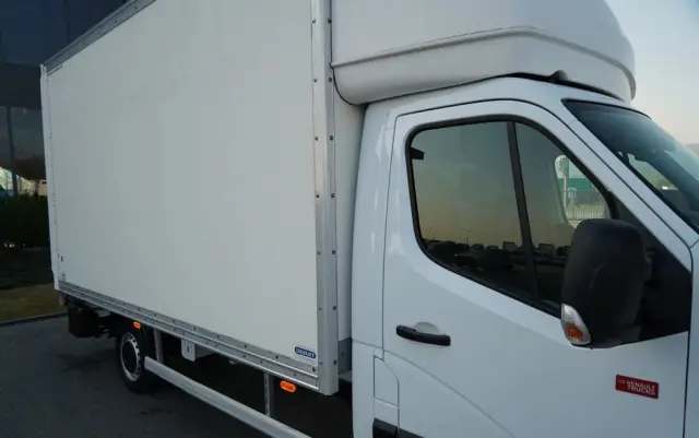 RENAULT MASTER  / KONTENER 4,25 M / WINDA DHOLLANDIA / SPROWADZONY 
