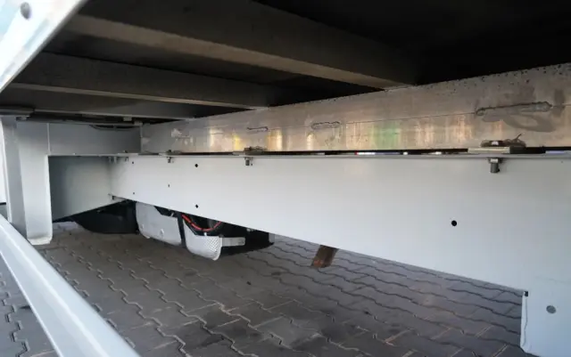 RENAULT MASTER  / KONTENER 4,25 M / WINDA DHOLLANDIA / SPROWADZONY 