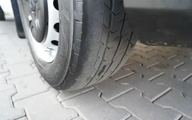 RENAULT MASTER  / KONTENER 4,25 M / WINDA DHOLLANDIA / SPROWADZONY 