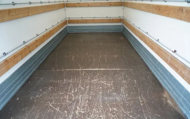 RENAULT MASTER  / KONTENER 4,25 M / WINDA DHOLLANDIA / SPROWADZONY 