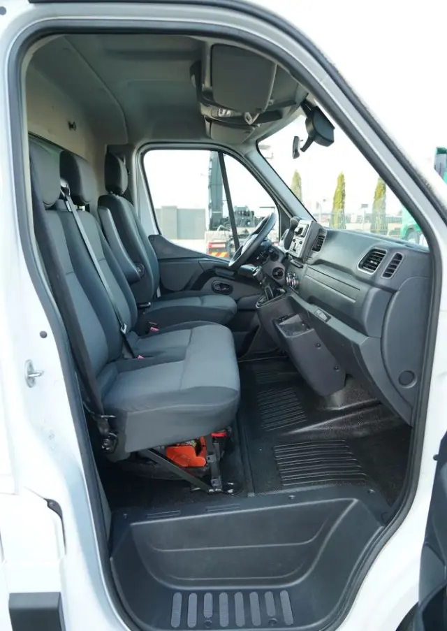 RENAULT MASTER  / KONTENER 4,25 M / WINDA DHOLLANDIA / SPROWADZONY 