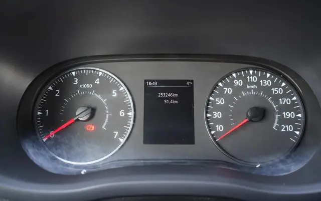 RENAULT MASTER  / KONTENER 4,25 M / WINDA DHOLLANDIA / SPROWADZONY 