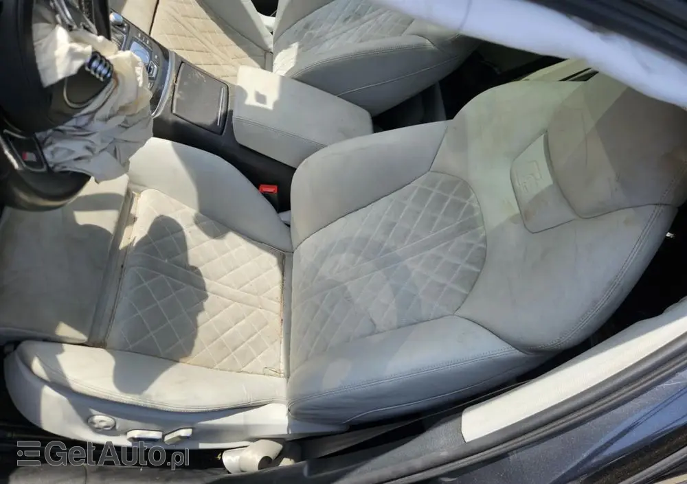 AUDI S6 Limousine 