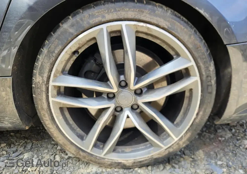 AUDI S6 Limousine 