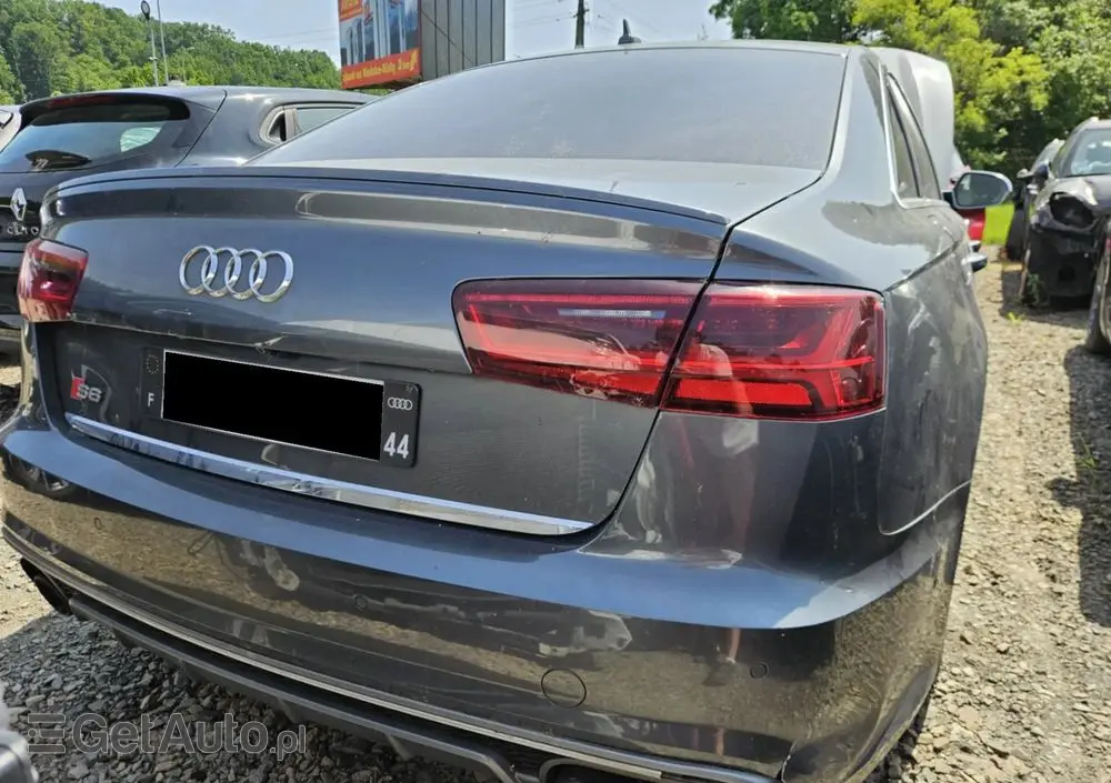 AUDI S6 Limousine 