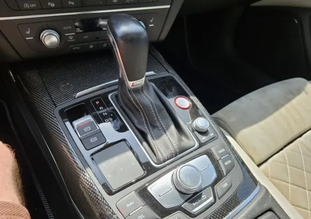 AUDI S6 Limousine 