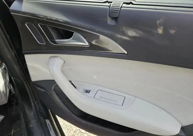 AUDI S6 Limousine 