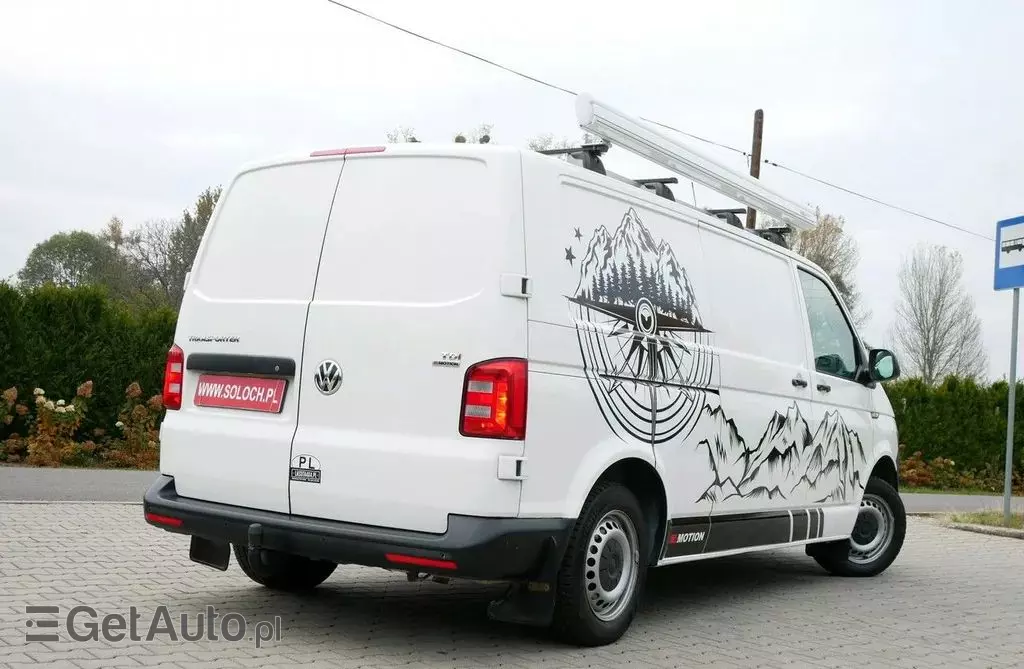 VOLKSWAGEN TRANSPORTER 