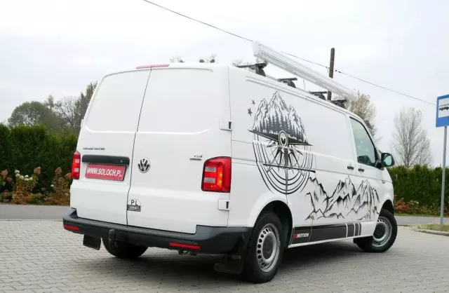 VOLKSWAGEN TRANSPORTER 