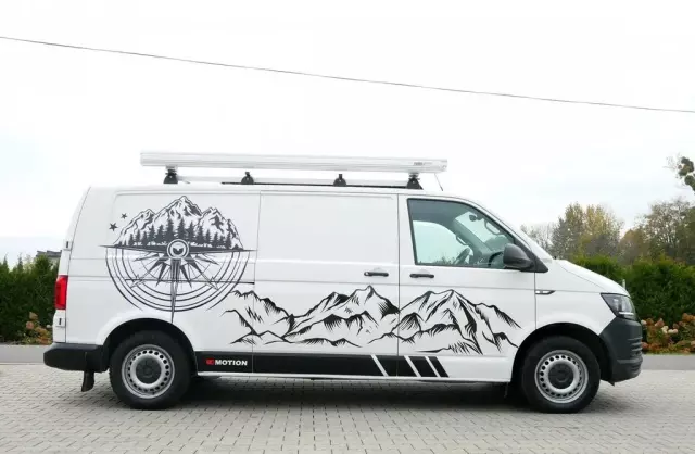 VOLKSWAGEN TRANSPORTER 