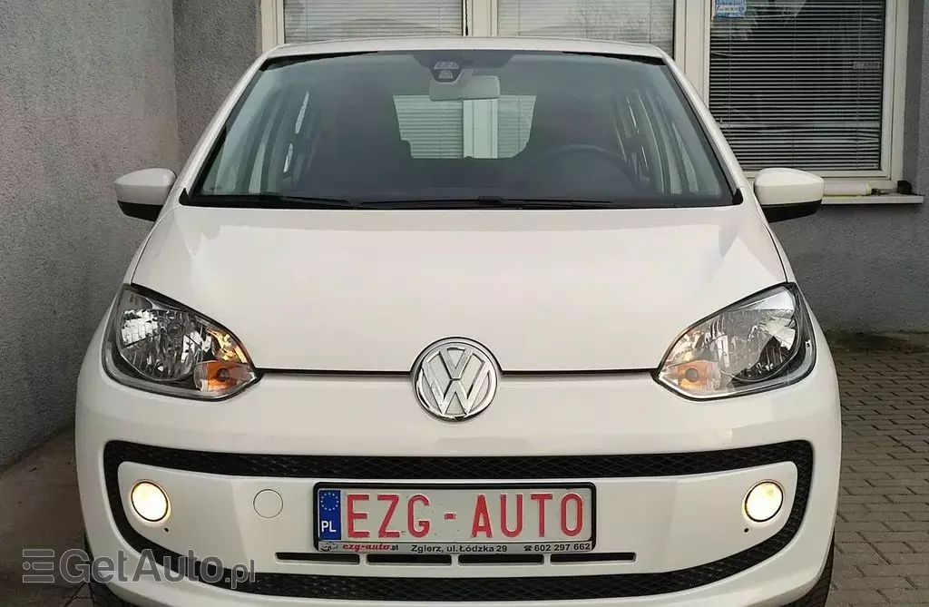 VOLKSWAGEN Up! 