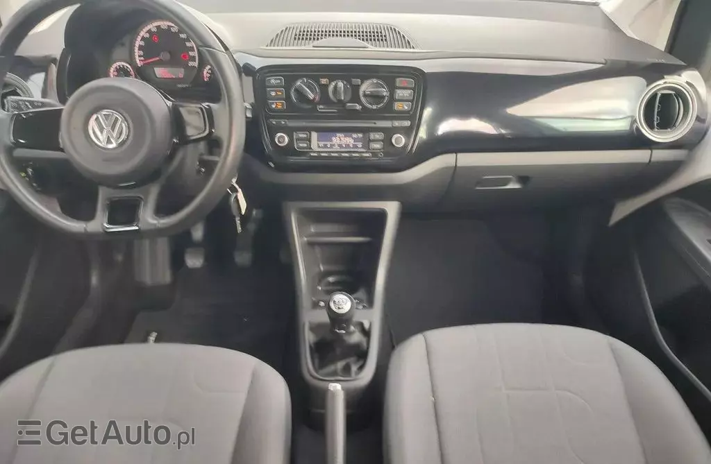 VOLKSWAGEN Up! 