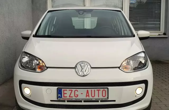 VOLKSWAGEN Up! 