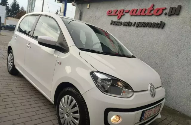 VOLKSWAGEN Up! 