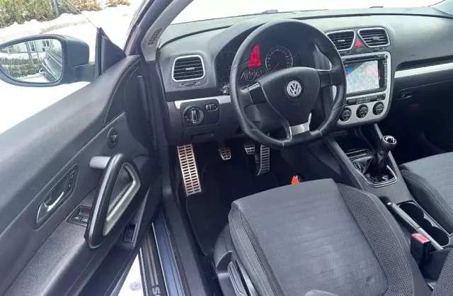 VOLKSWAGEN Scirocco 