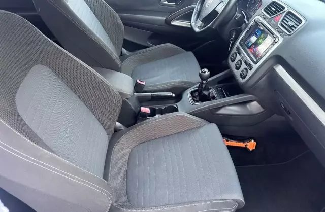 VOLKSWAGEN Scirocco 