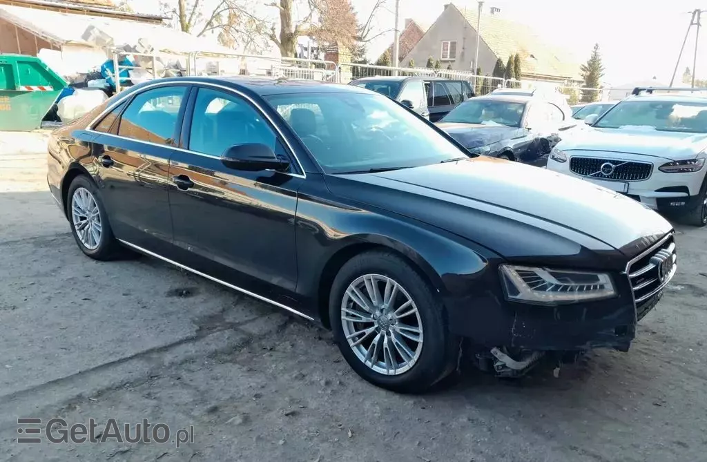 AUDI A8 