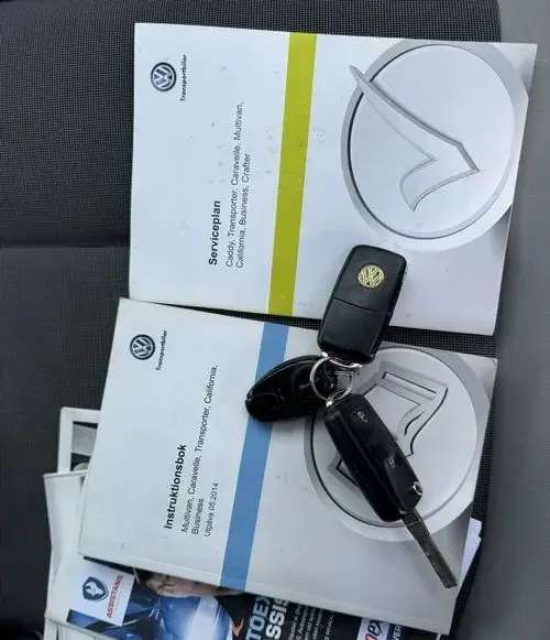 VOLKSWAGEN Transporter 