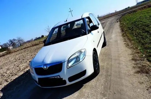 SKODA Roomster 