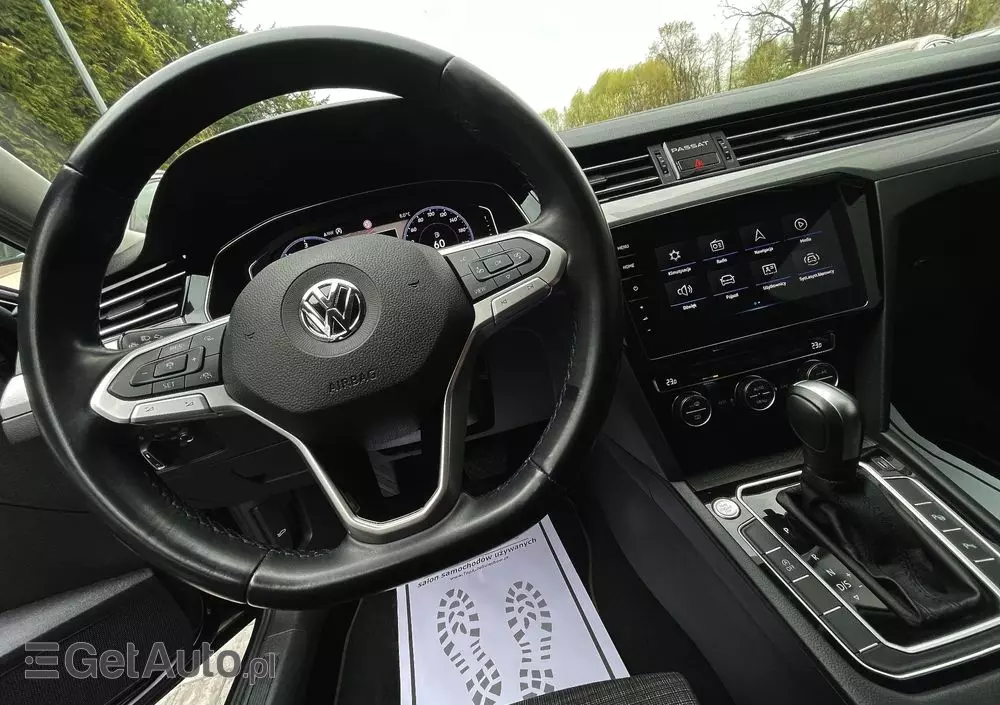 VOLKSWAGEN Passat 2.0 TDI SCR Business DSG