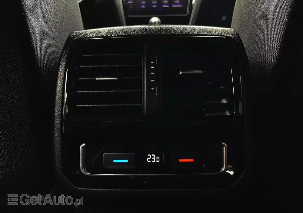 VOLKSWAGEN Passat 2.0 TDI SCR Business DSG