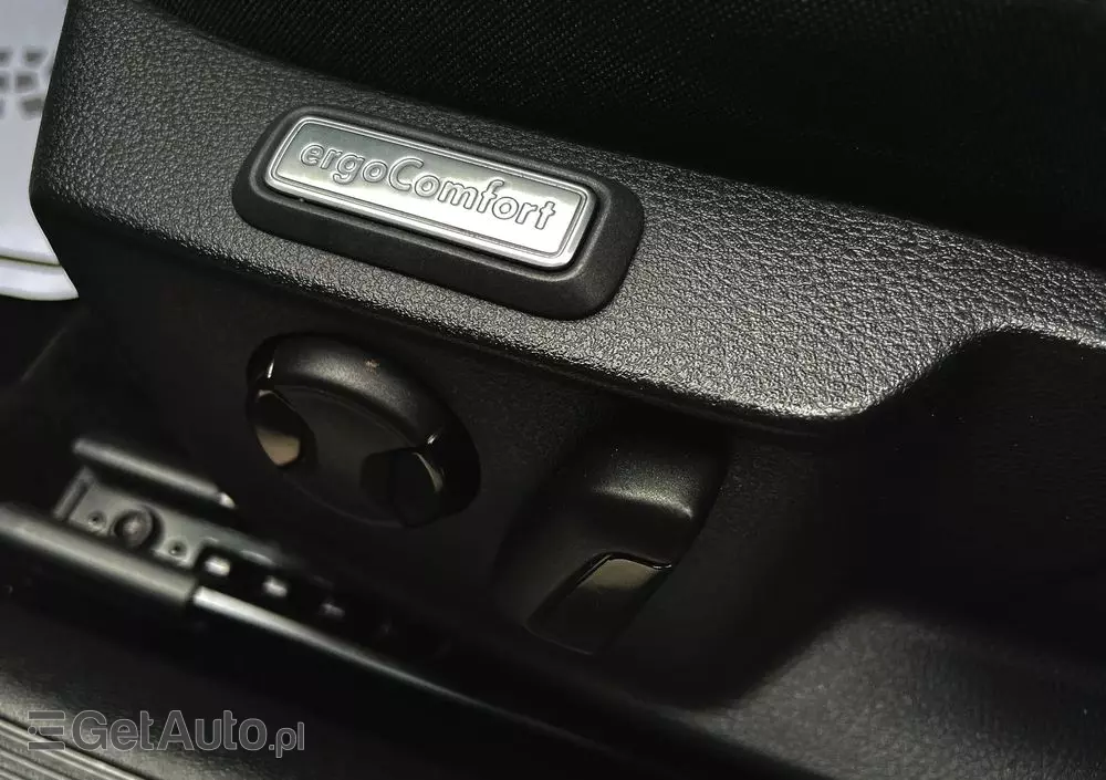 VOLKSWAGEN Passat 2.0 TDI SCR Business DSG