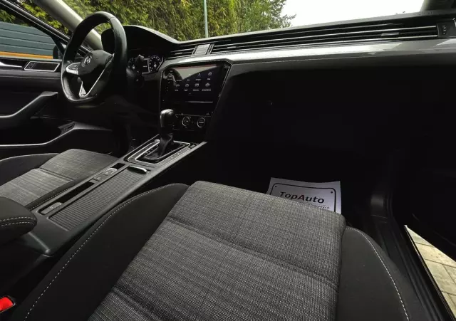 VOLKSWAGEN Passat 2.0 TDI SCR Business DSG