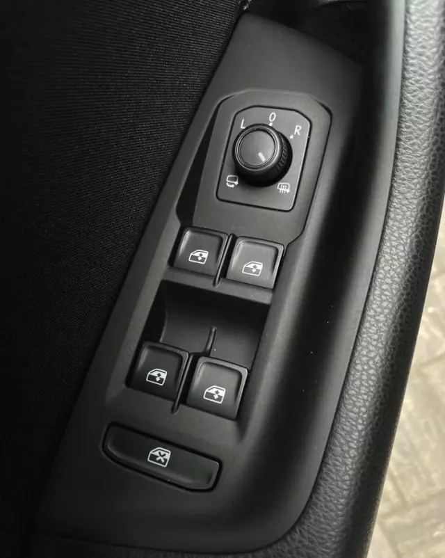 VOLKSWAGEN Passat 2.0 TDI SCR Business DSG