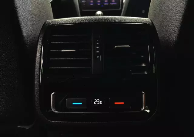 VOLKSWAGEN Passat 2.0 TDI SCR Business DSG