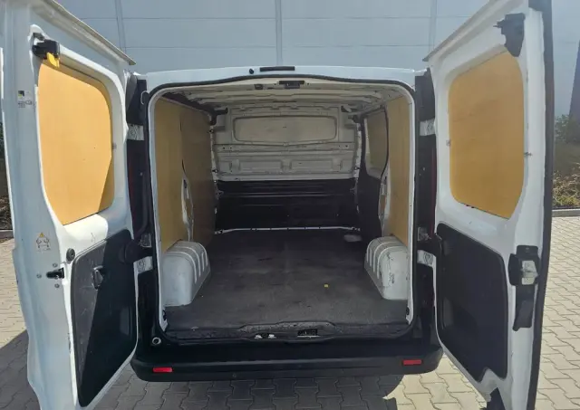 RENAULT TRAFIC 