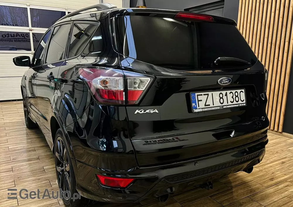 FORD Kuga 2.0 TDCi 4x4 ST-Line