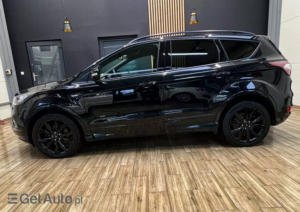 FORD Kuga 2.0 TDCi 4x4 ST-Line