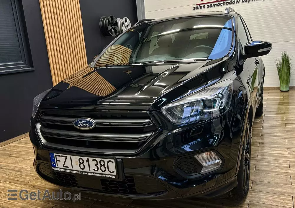 FORD Kuga 2.0 TDCi 4x4 ST-Line