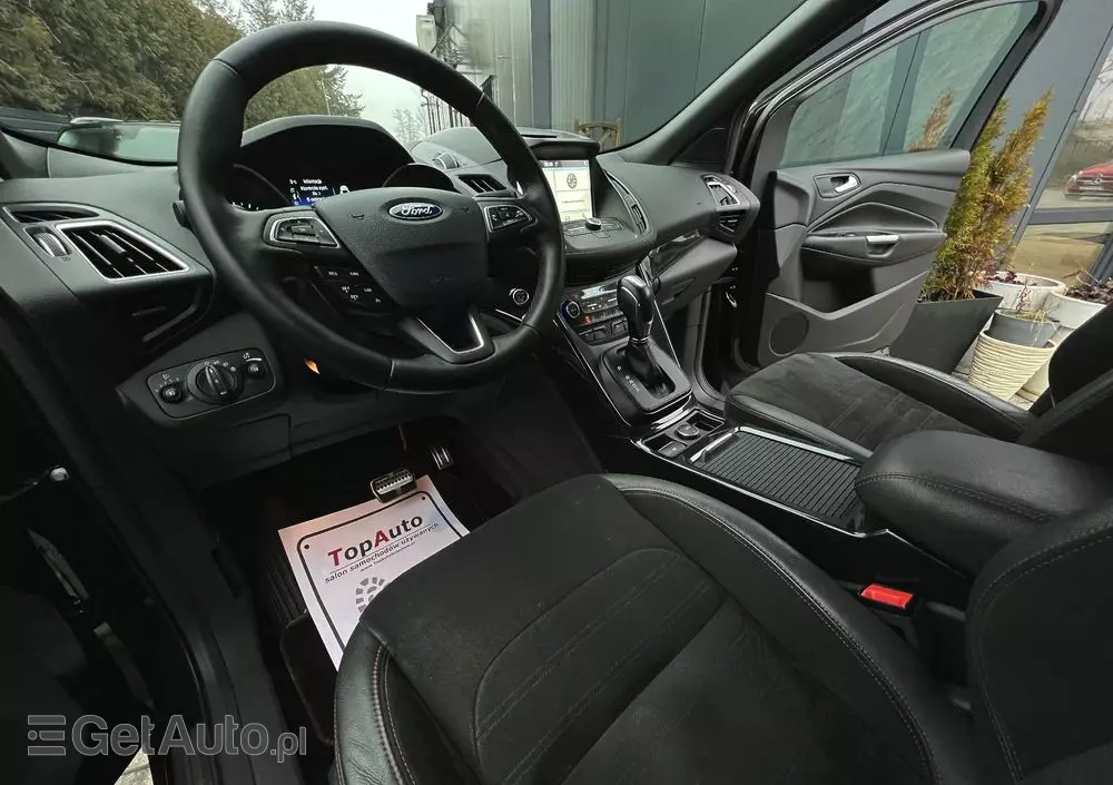 FORD Kuga 2.0 TDCi 4x4 ST-Line